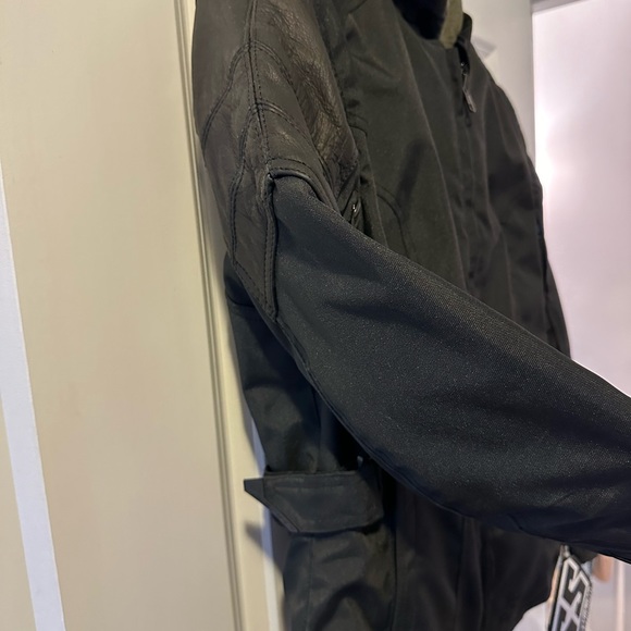 Double Take Jacket - Picture 9 of 9